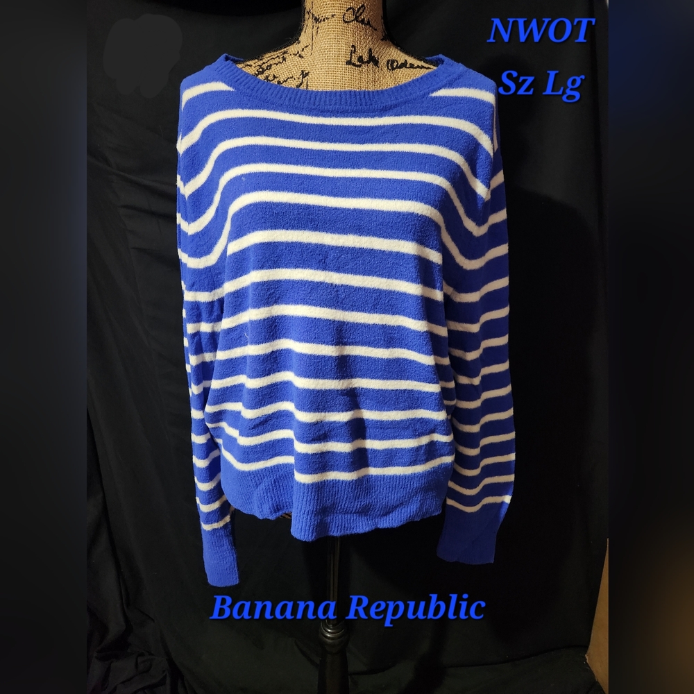 Banana Republic Sweater NWOT Size L